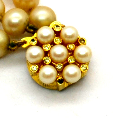 Vintage faux Pearl necklace with decorative clasp