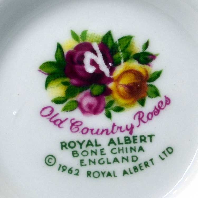 Royal Albert Old Country Roses China Montrose Teacup and Saucer