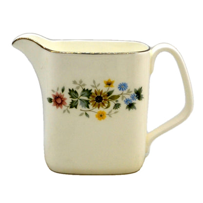 Royal Doulton Pastorale H5002 half pint Milk Jug