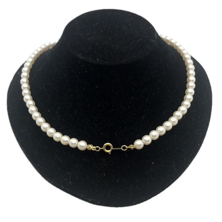Vintage faux pearl necklace  clasp