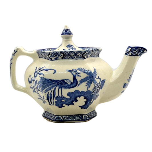 Small Wood & Sons "Yuan" Blue and White China Teapot c1920